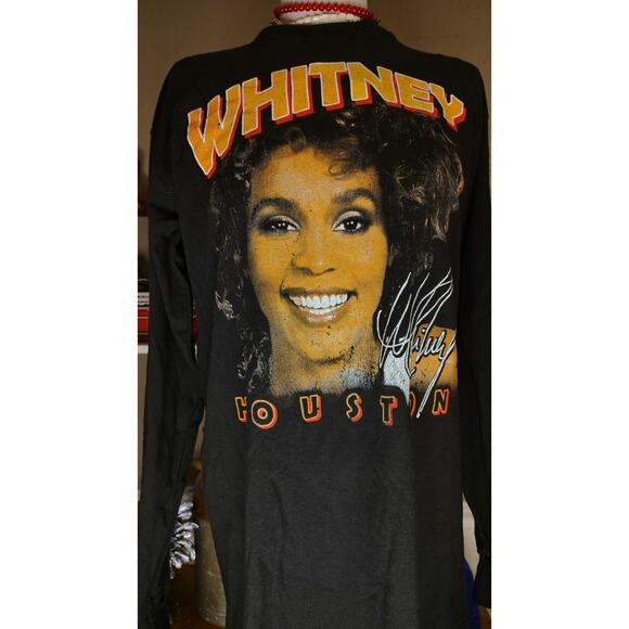 NWOT Women’s Licensed Whitney Houston Long Sleeve T Shirt Sz S/M Rare Class0 - Picture 2 of 5